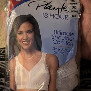 2 Playtex 18 Hour Ultimate Shoulder Comfort Bras